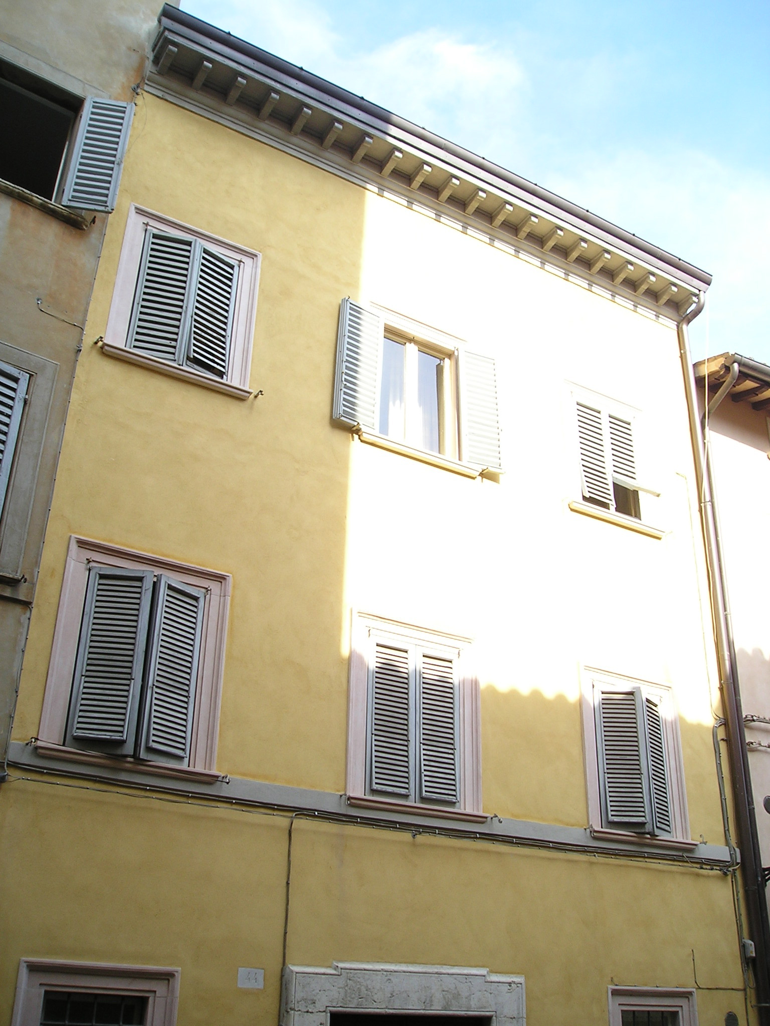 Casa a schiera aggregata
