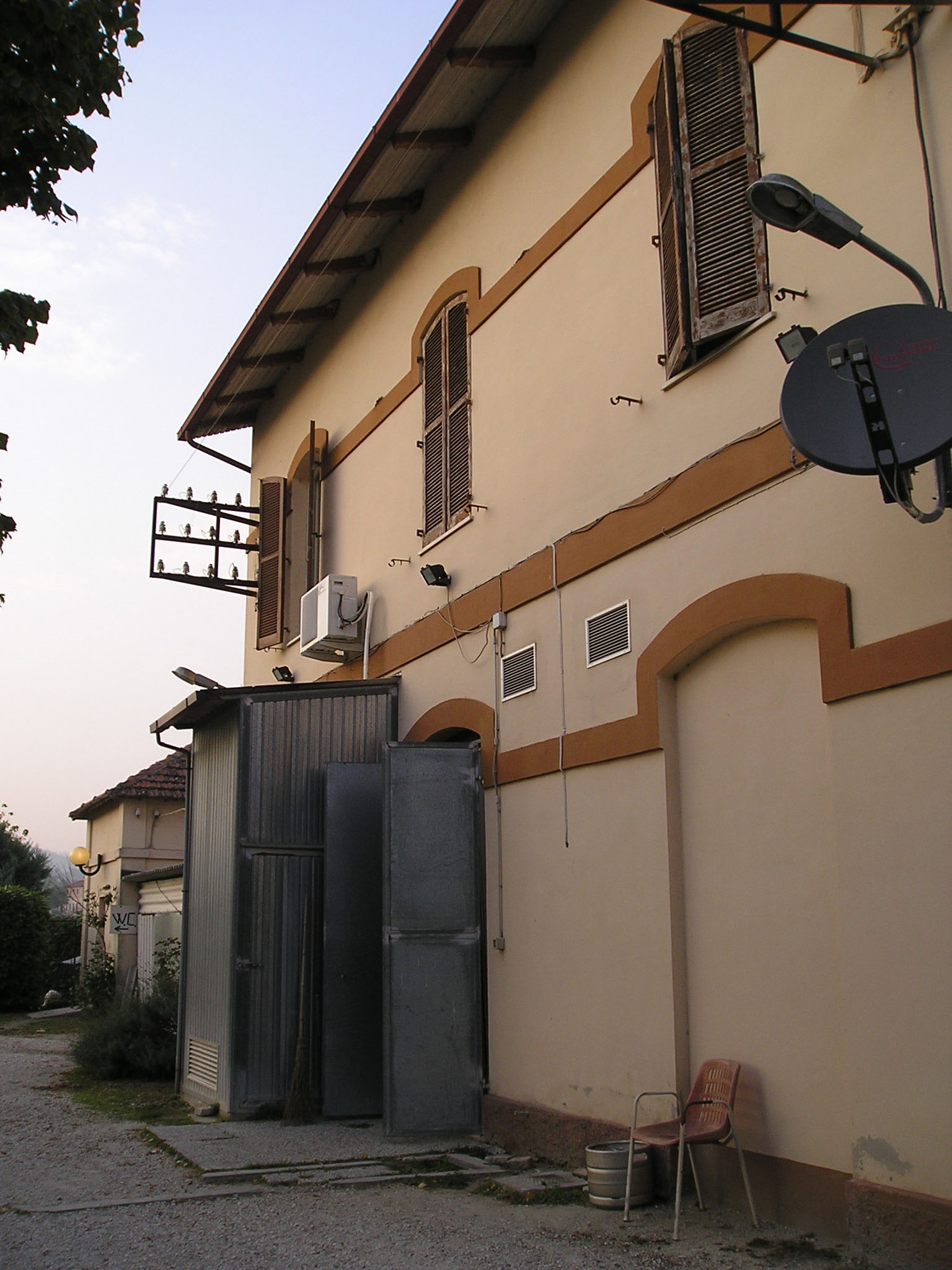 Stazione ferroviaria Canavaccio