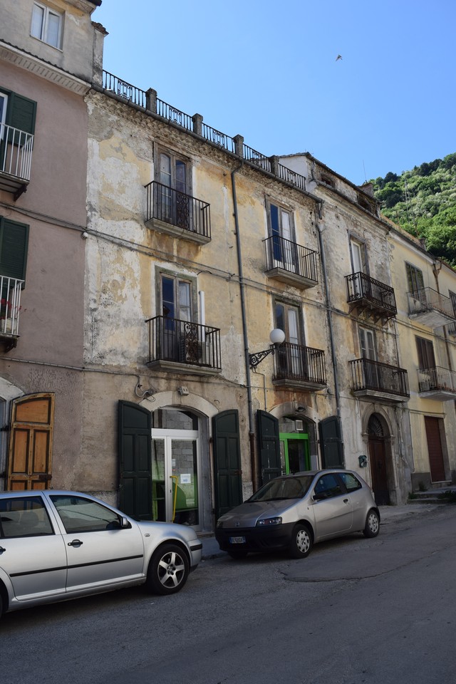 palazzo, plurifamiliare