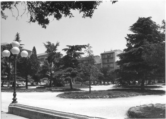Piazza Beradino Musenga , Villa dei Cannoni, Orto Botanico dei Padri Celestini