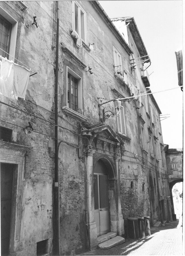 palazzo, plurifamiliare