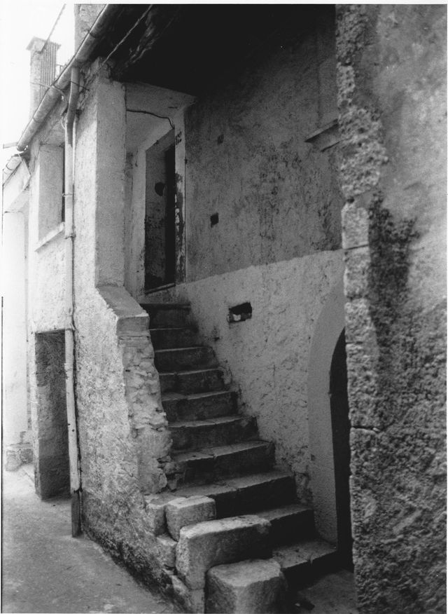 casa, con profferlo, plurifamiliare