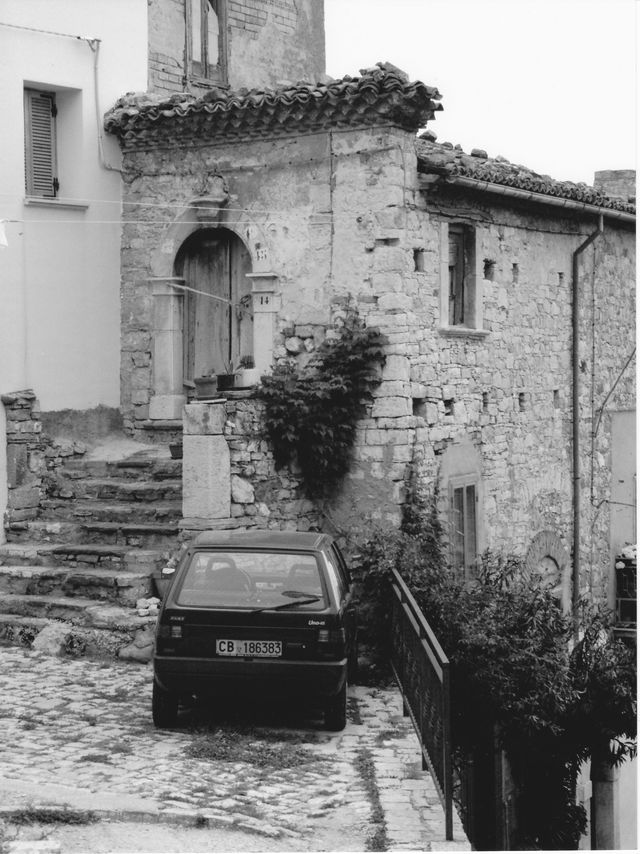 casa, plurifamiliare