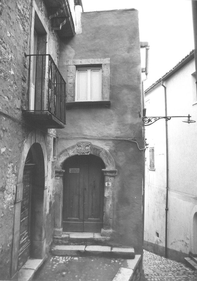 Casa Moliterno-Genua
