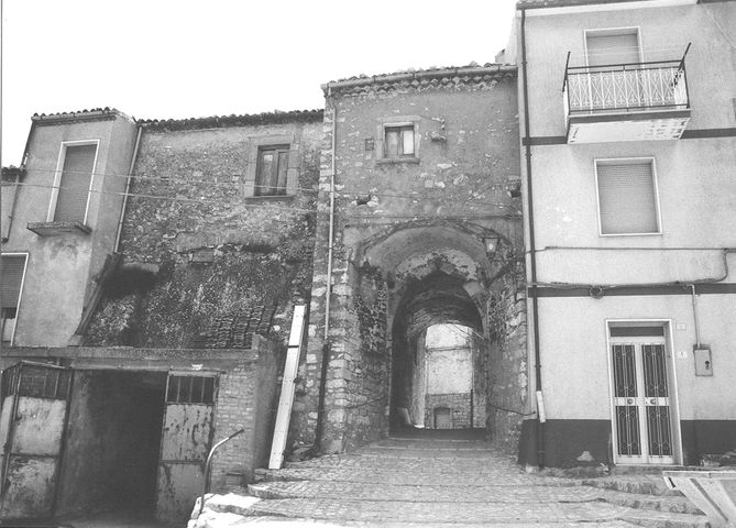Porta Castello e Casa Turco-D'Angelo