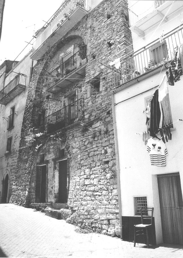 casa, plurifamiliare