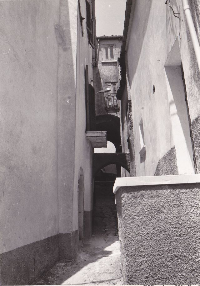 casa, plurifamiliare
