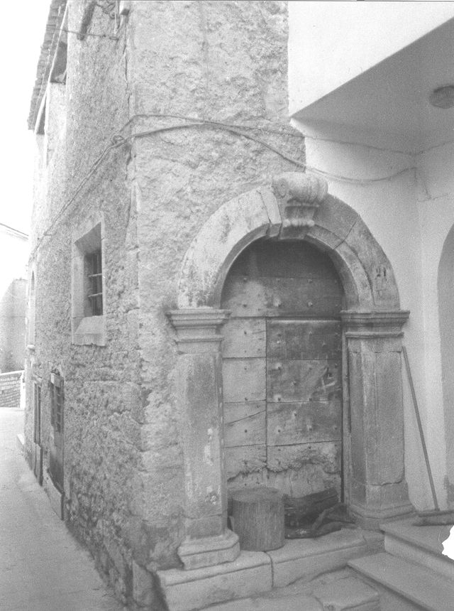 palazzo, plurifamiliare