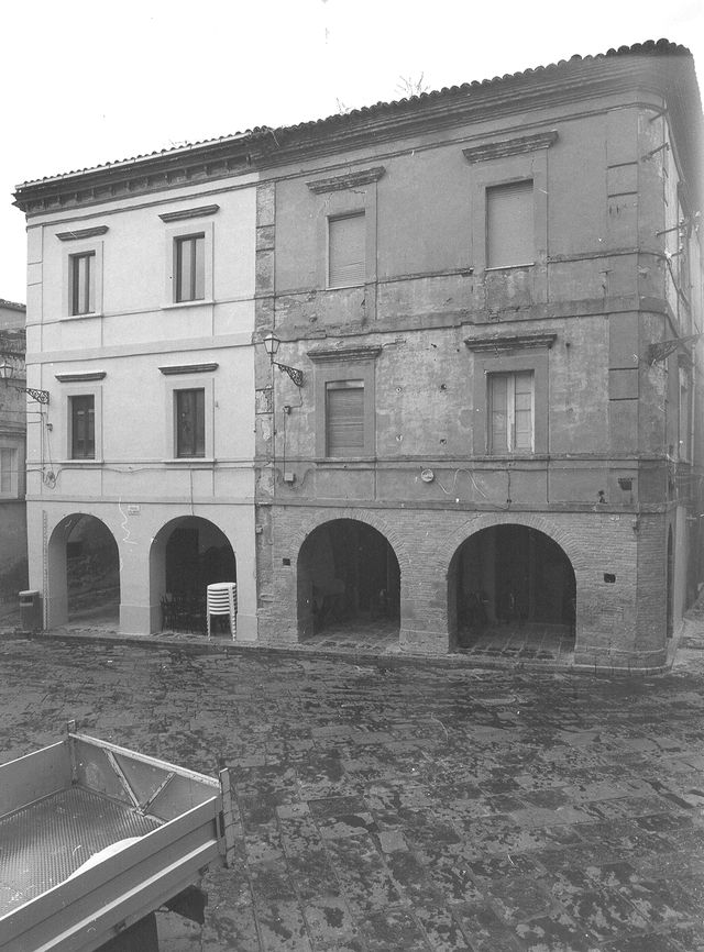 palazzo, plurifamiliare