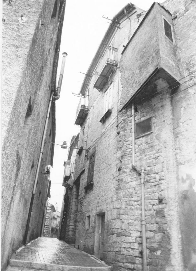 casa, plurifamiliare