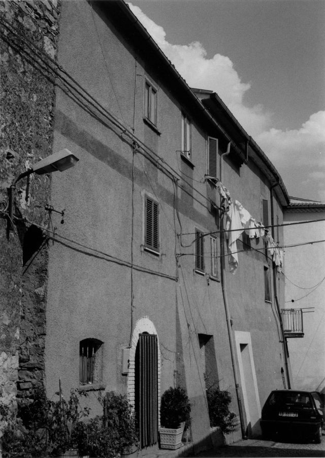 case, a schiera, plurifamiliari