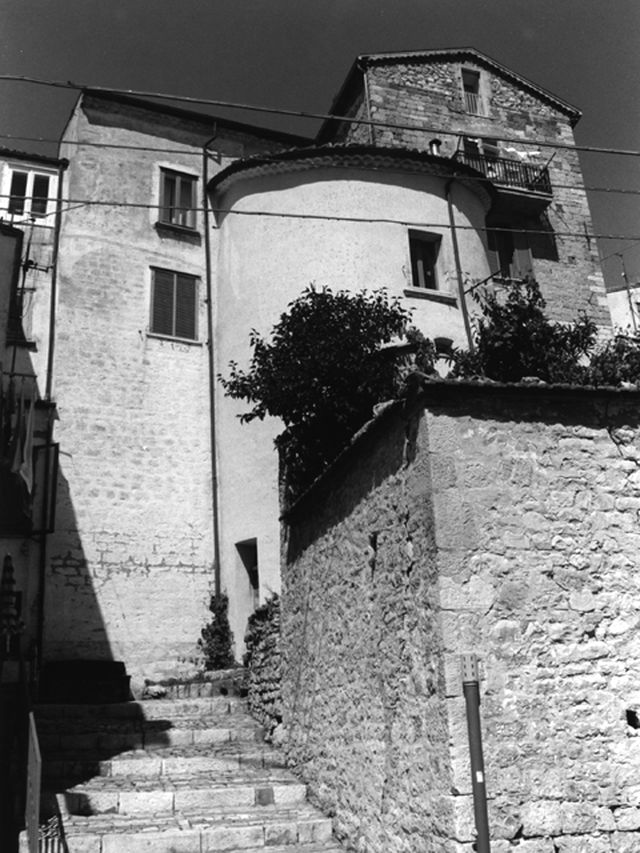 casa, a schiera, con torre