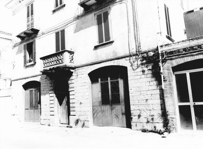 palazzo, plurifamiliare