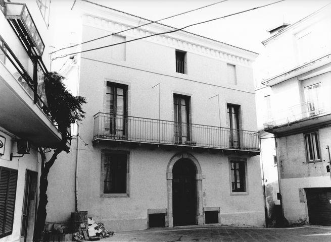palazzo, plurifamiliare