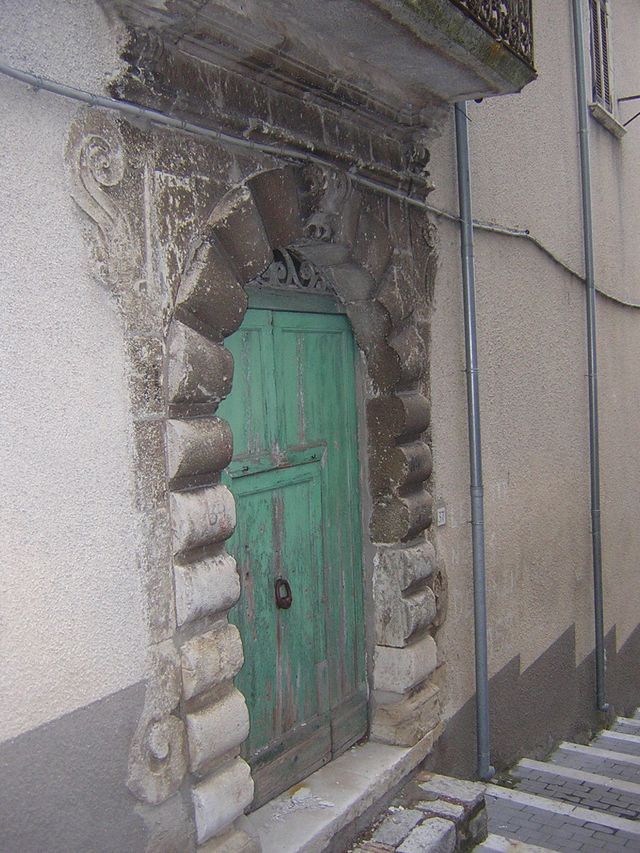 Casa Mucciarella-Gattella , monofamiliare)
