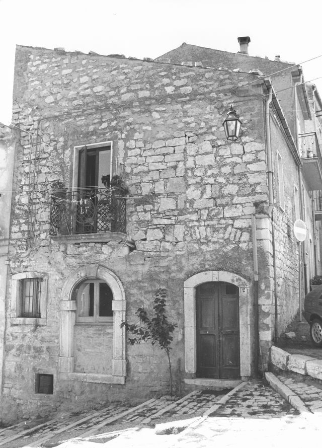 Casa Iuliano-Lo Gatto