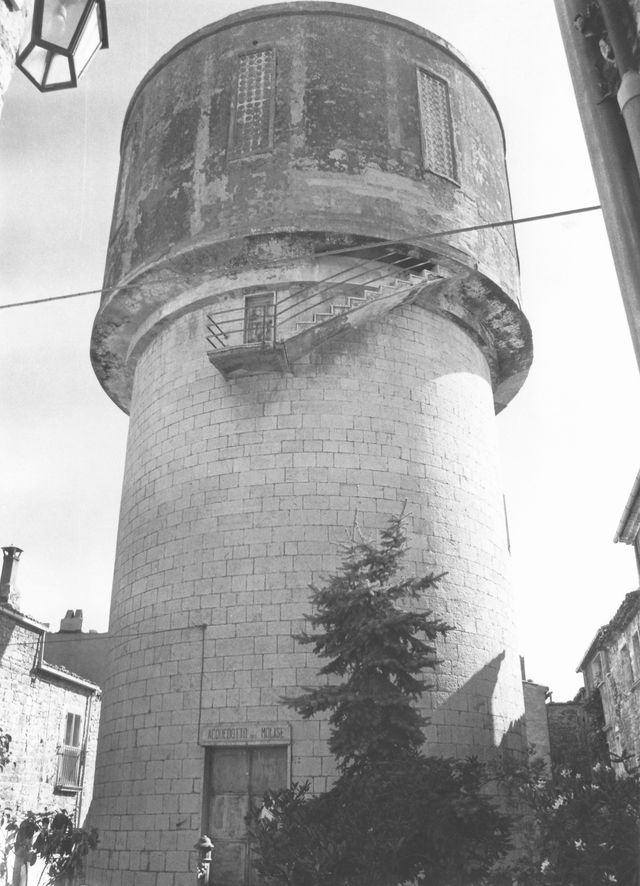 Serbatoio idrico a torre