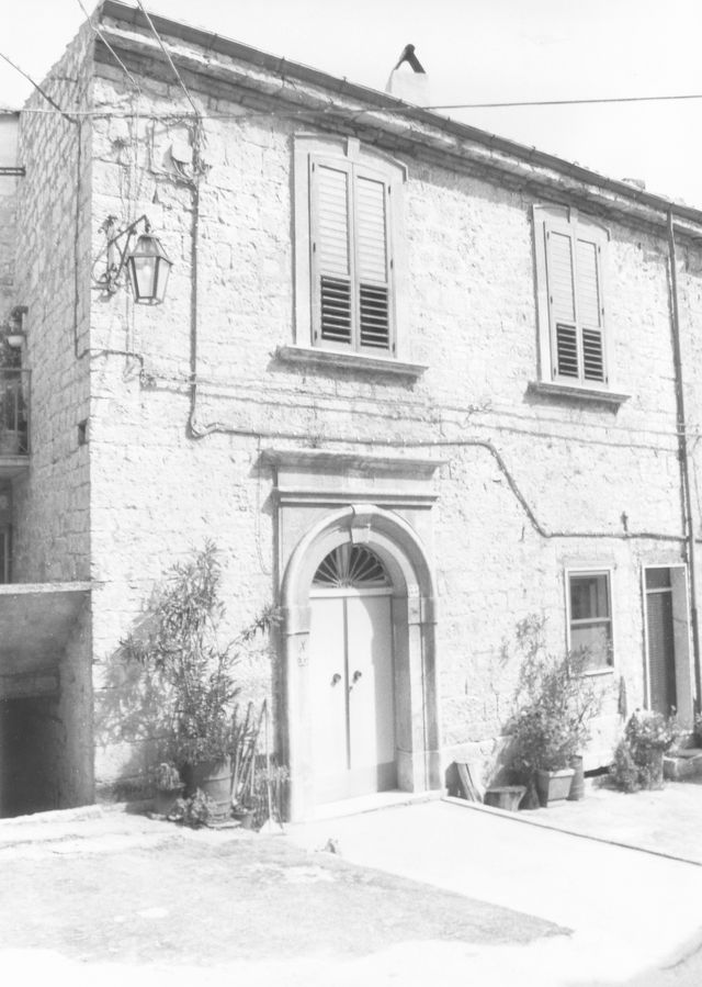 palazzo, plurifamiliare