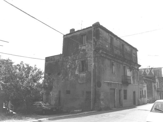 Casa Antonelli-Biondo