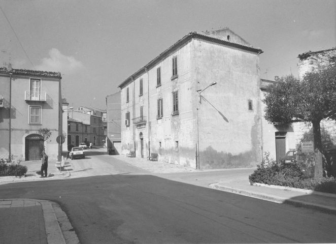 palazzo, plurifamiliare