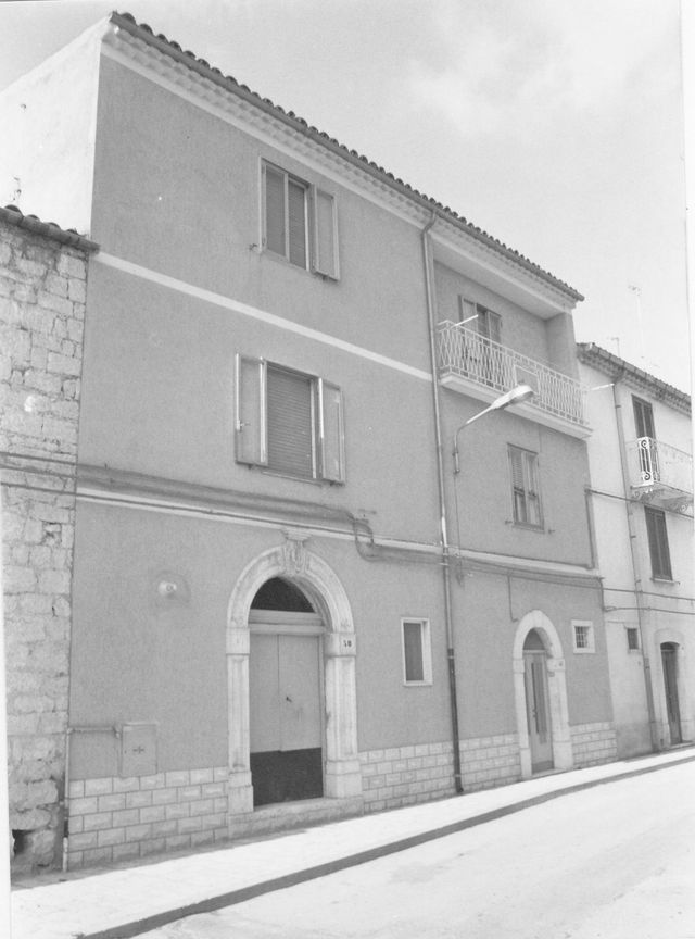 palazzo, plurifamiliare