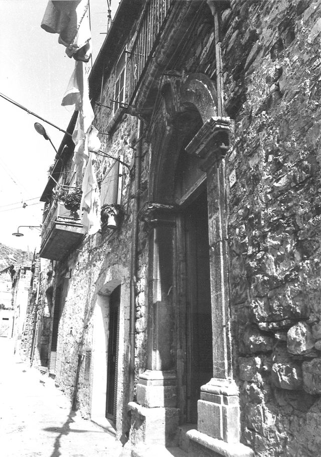 casa, a schiera, plurifamiliare