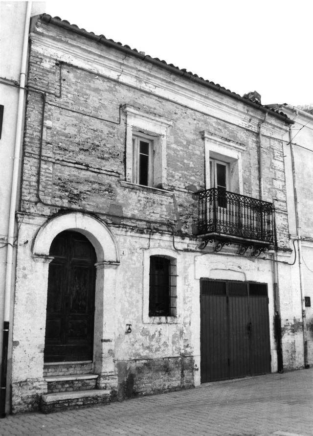 Casa Manes-Sabella