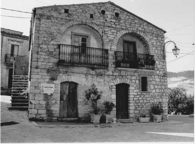 Casa De Vito , bifamiliare)