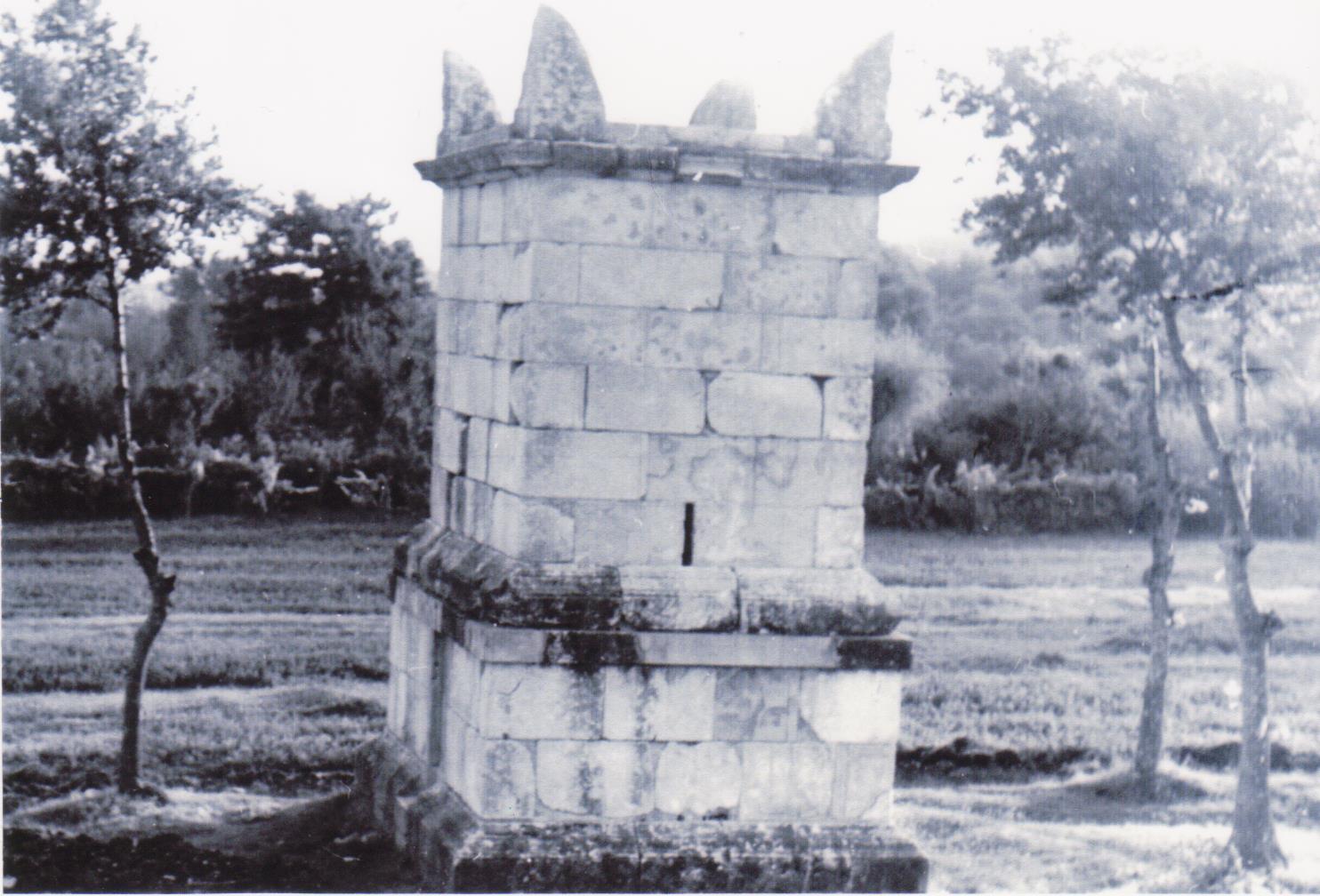Mausoleo dei Numisi