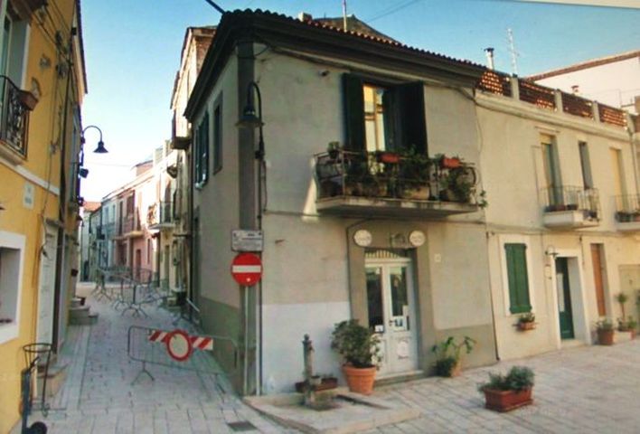 Casa Ragni-De Lisio