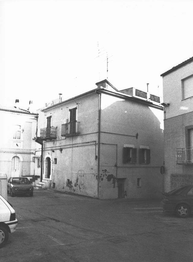 casa, a blocco, plurifamiliare