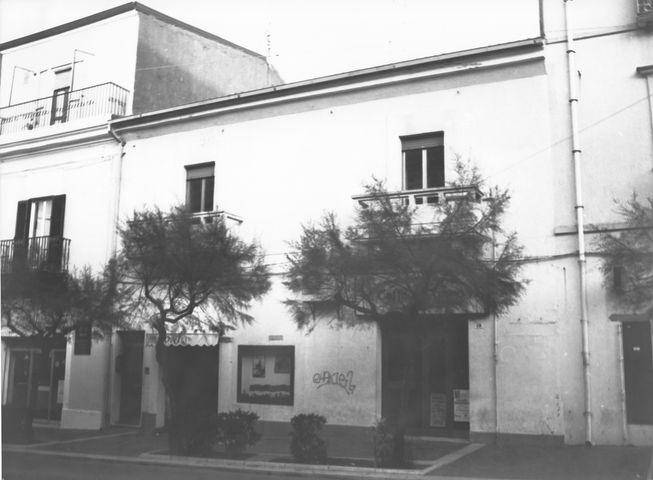 casa, a schiera, plurifamiliare