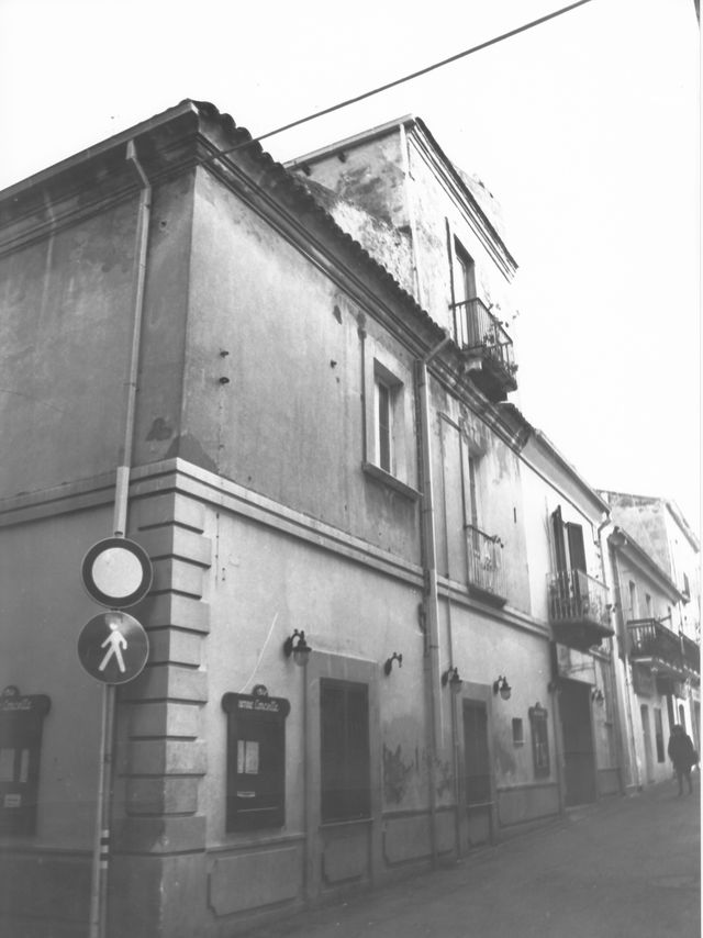 casa, plurifamiliare