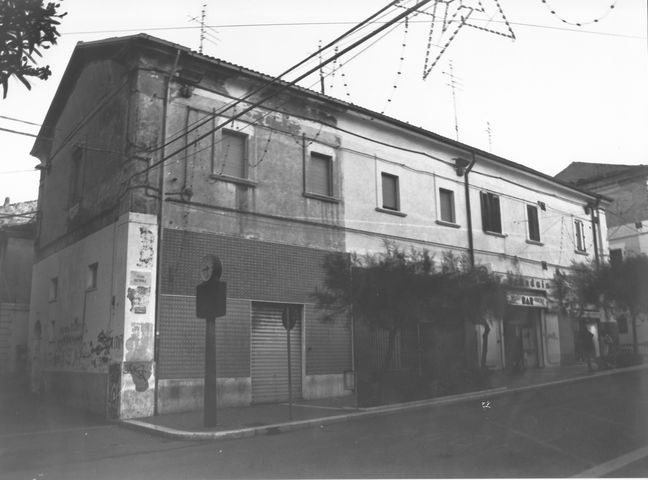 palazzo, plurifamiliare