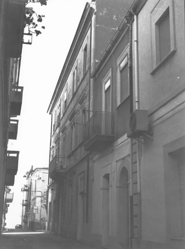 palazzo, plurifamiliare