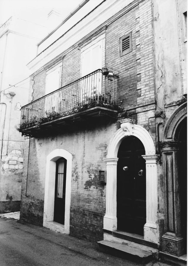 casa, a schiera, plurifamiliare