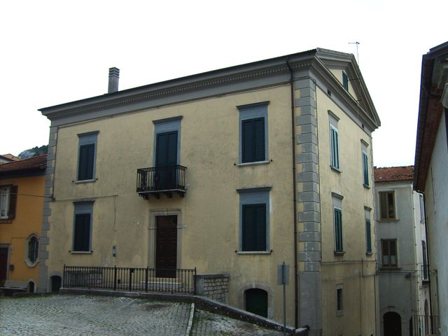 Palazzo Tirone