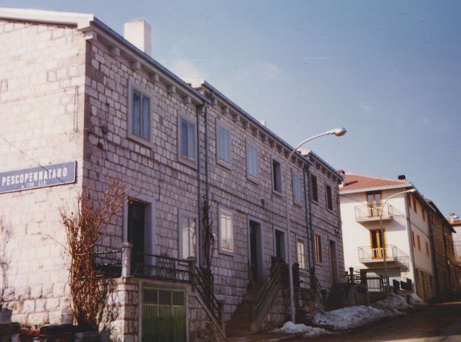 Case Plurifamiliari Edilizia Ricostruzione