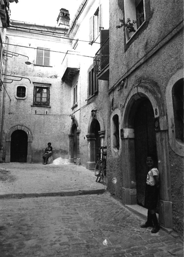 casa, plurifamiliare