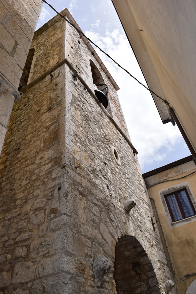 Torre Campanaria Chiesa San Pietro in Vinculis e Porta Urbica