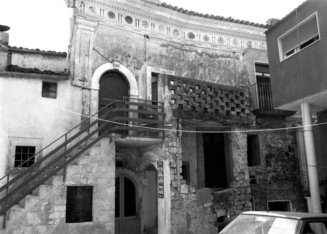 palazzo, con profferlo