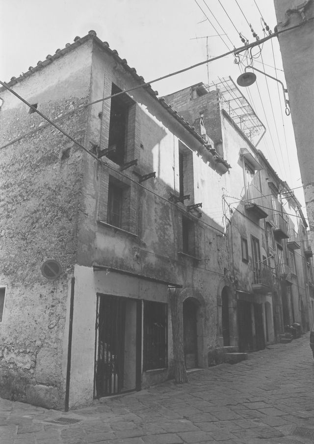 casa, a schiera, plurifamiliare