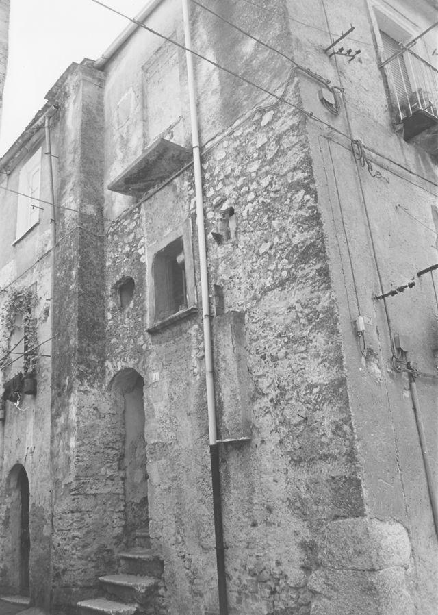 casa, plurifamiliare