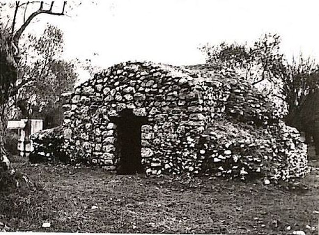monumento funerario in loc. Cimitero