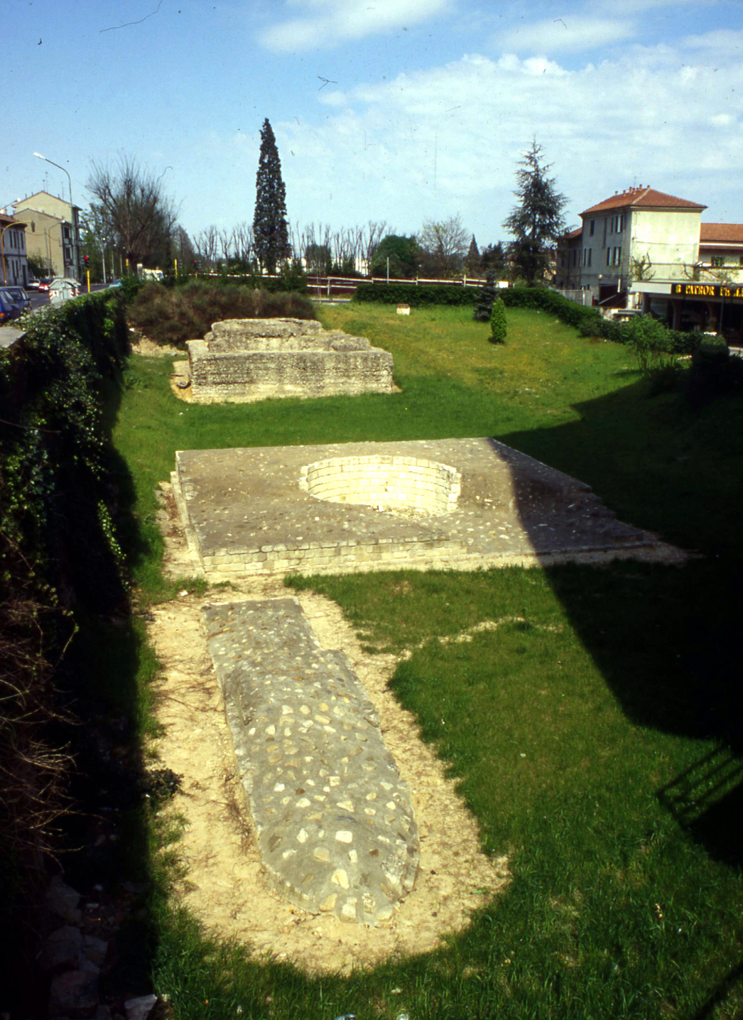 monumenti sepolcrali di età romana sull'antica via Postumia