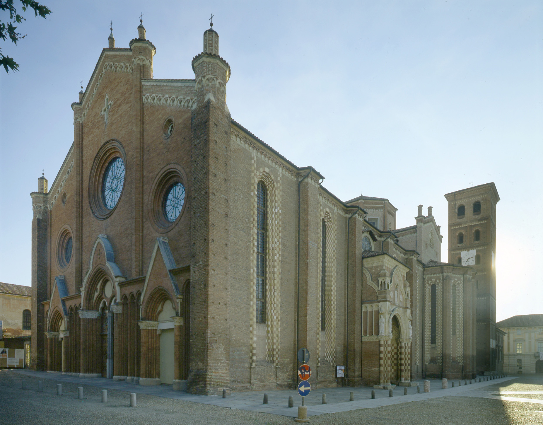 duomo, Duomo di Santa Maria Assunta, Cattedrale di S. Maria Assunta