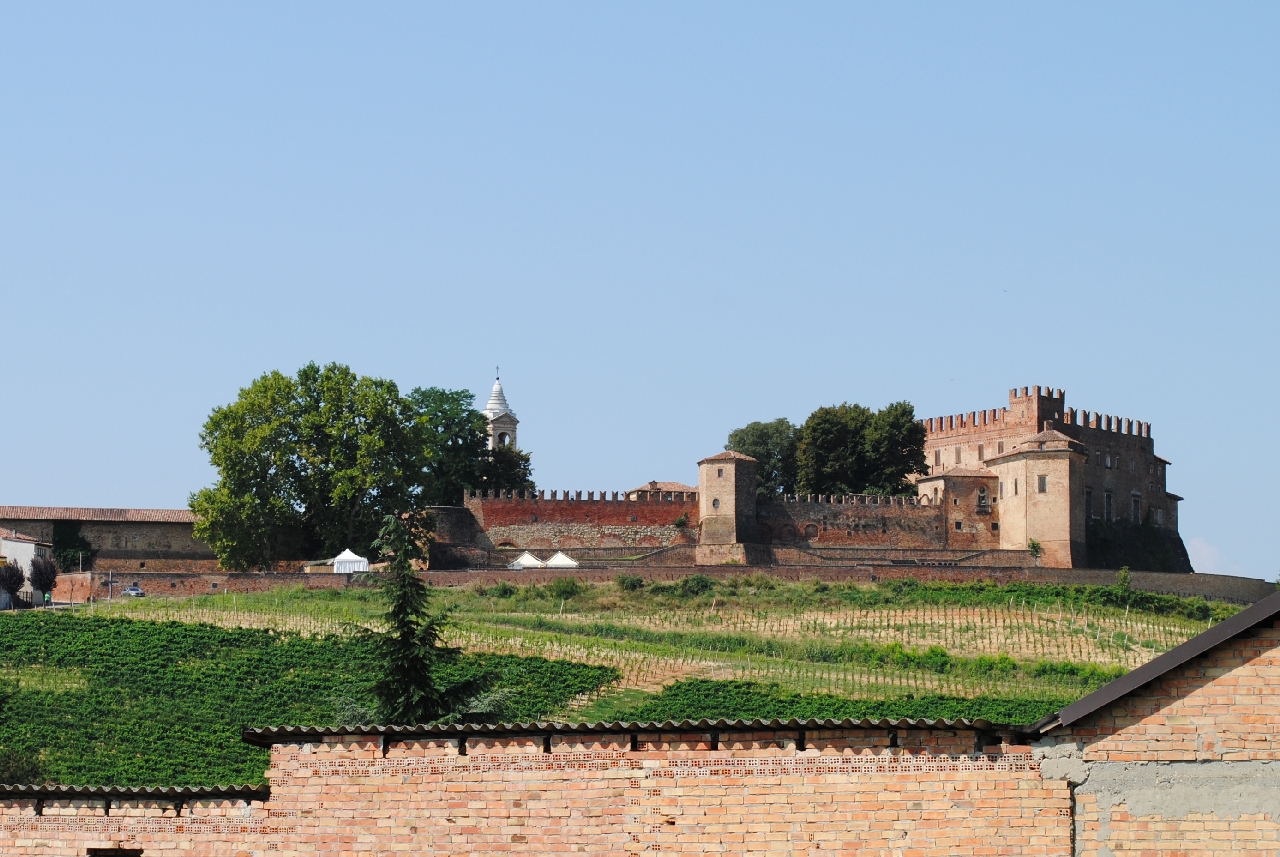 Castello di Montemagno