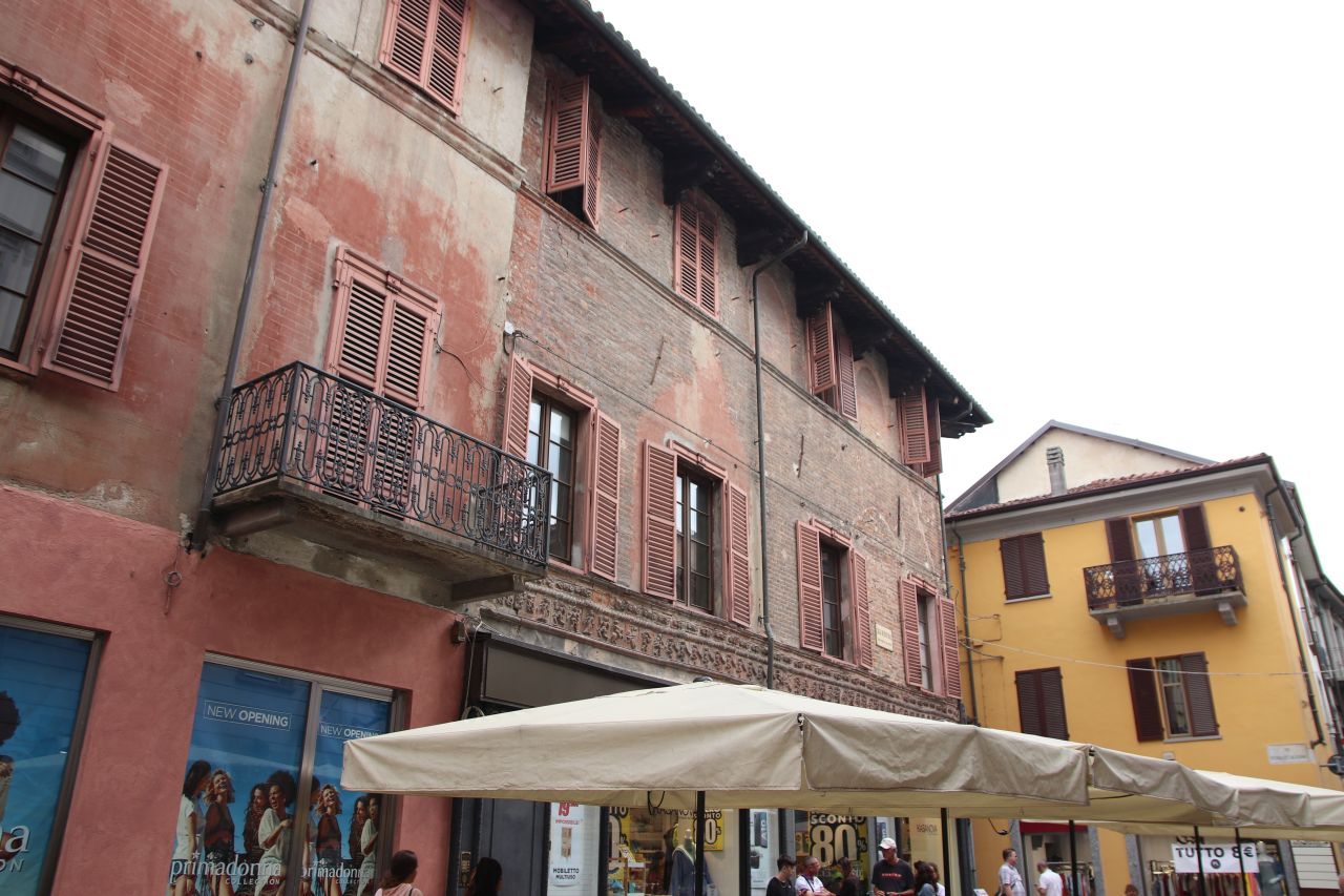 [Casa in Via Vittorio Emanuele II, 11]