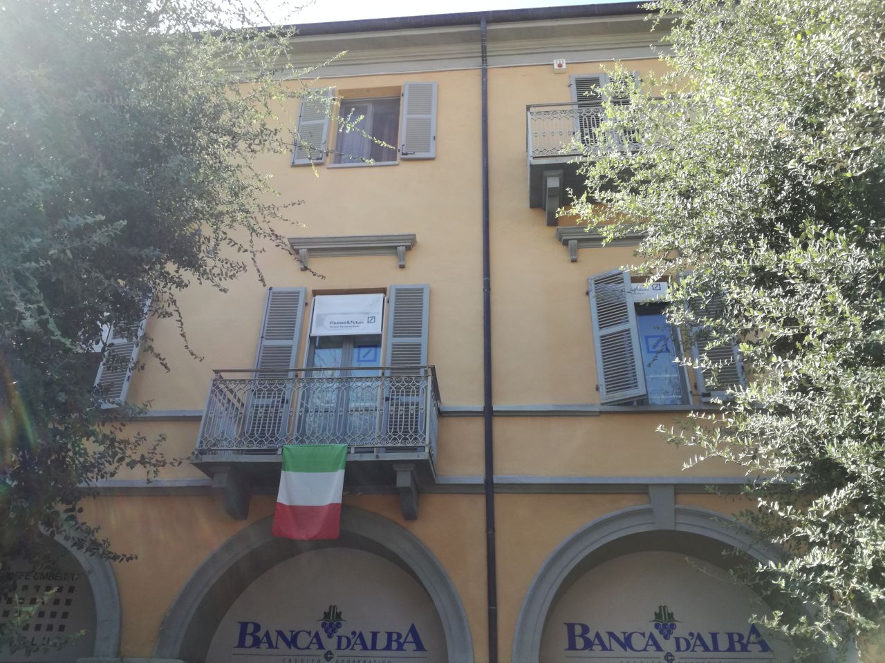 casa in piazza Savona nr. 2A/ 2G