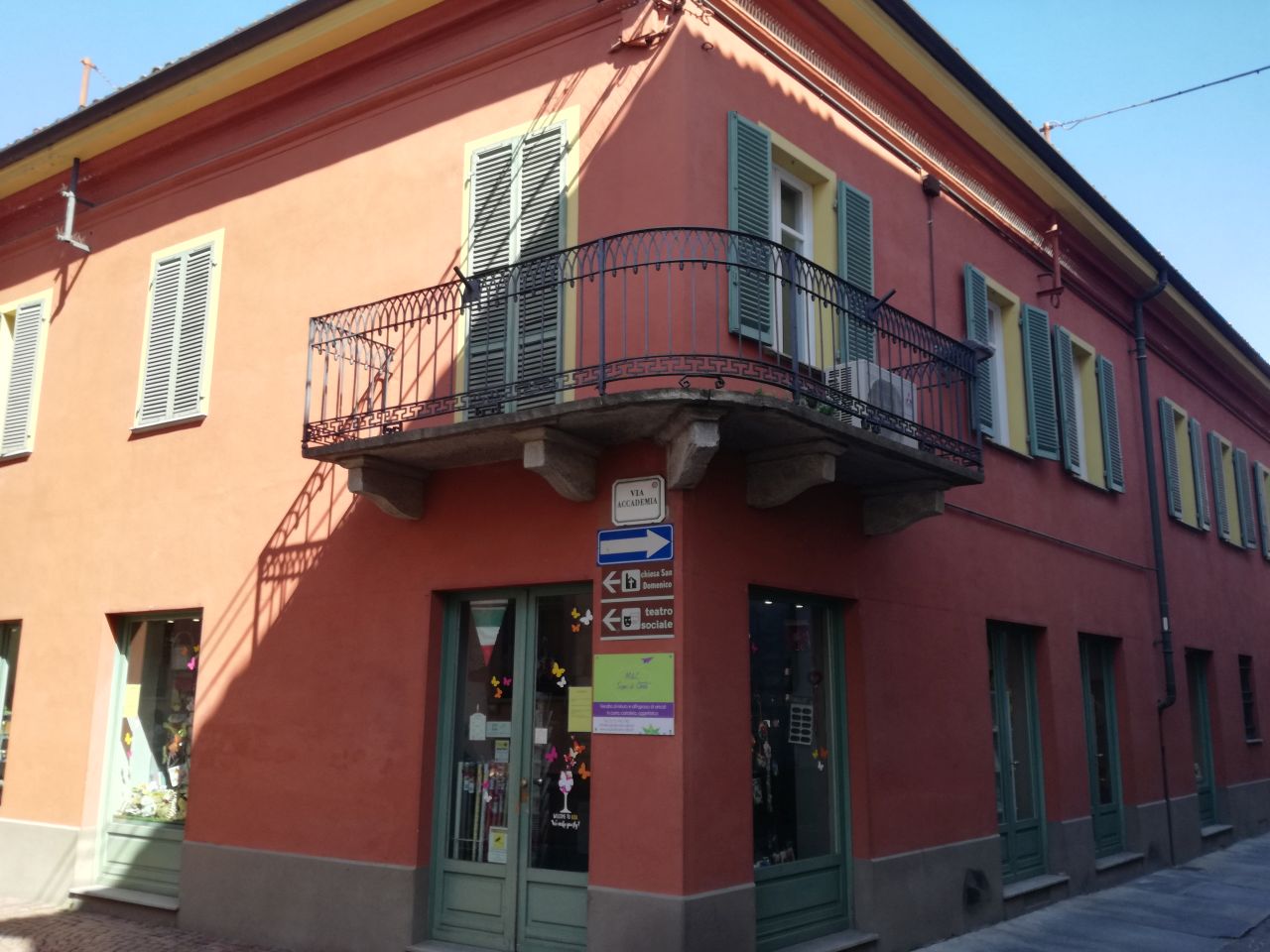 casa in via Accademia nr. 7